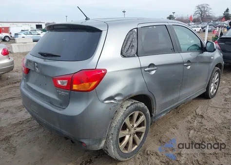 2015 Mitsubishi Outlander Sport Es z USA, uszkodzony, nr VIN 4A4AP3AU5FE057947